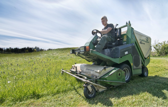 PS-stark und leistungsfähig: Aufsitz-Rasenmäher